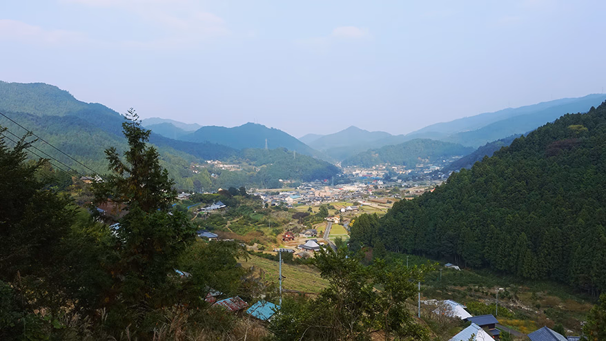 Let's become adults who work like they live.<br> Monosus experiment in Kamiyama.