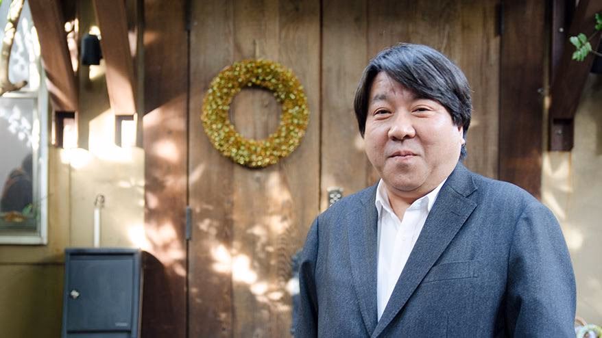 This month's MVP is Masayuki Kamii.<br> He may look soft on the outside, but he's hot and passionate inside; he's the dad in the production department.
