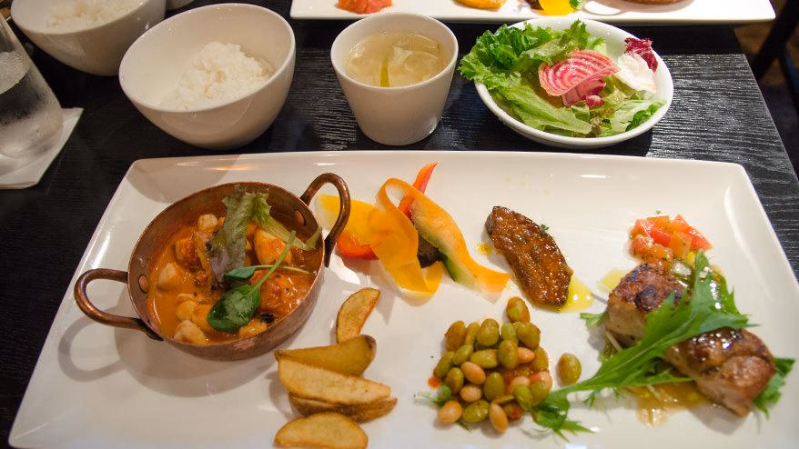 Meat, vegetables, vegetables, vegetables, vegetables, fish.<br> The allure of a special plate lunch.<br> <span>~Green Spot, Kyoto, French, Italian and seasonal cuisine~</span>