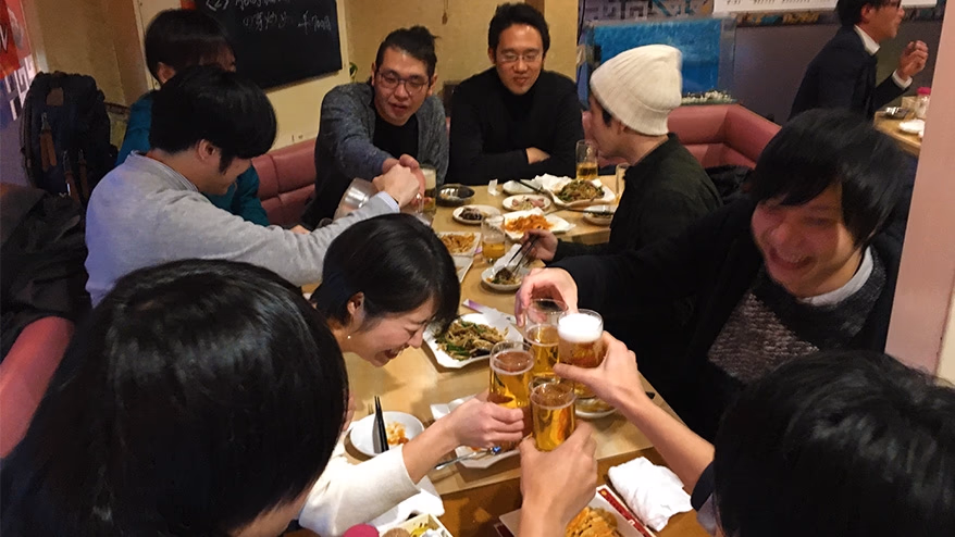 Because we speak honestly, we can connect at work as well.<br> Live! CF drinking communication