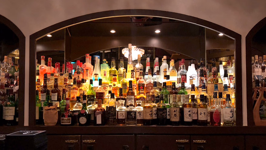 An authentic bar where you can experience the origins of the drinking establishment<br> <span>- Hometown Bar Osaka Edition -<span></span>