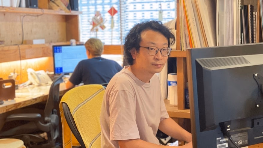 Three behavioral patterns that reveal Mr. Matsunaga's personality