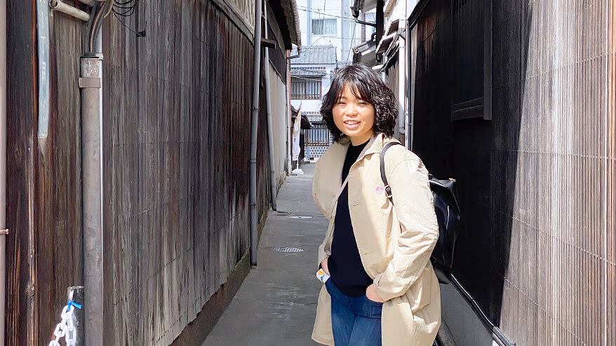 Congratulations to the MVP! Full speed ahead with careful support! Headquarters employee Tomoko Matsuda was recognized for her everyday work.