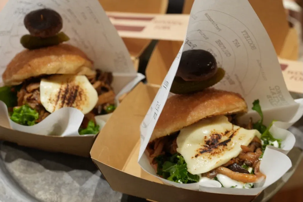 Mixed Mushroom Pulled Mushroom Burger