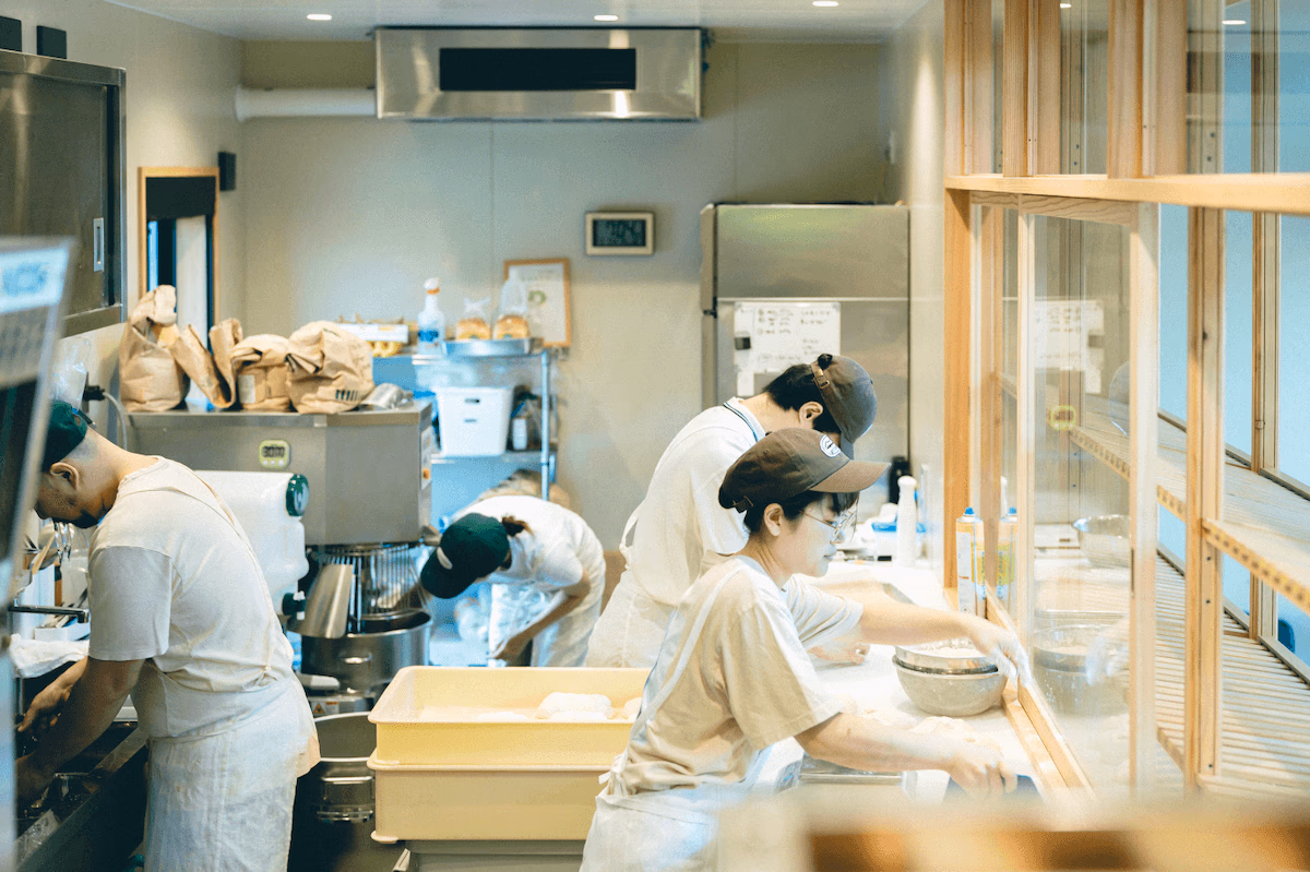 Teaching bread making at Kamapan