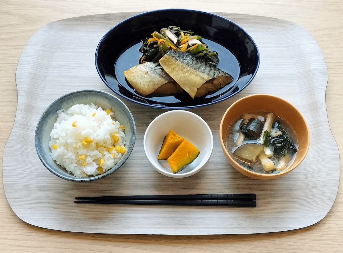 Simmered mackerel set meal